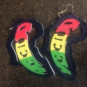 New!!! Powerful 💪🏾 African Queen Earrings ✊🏾